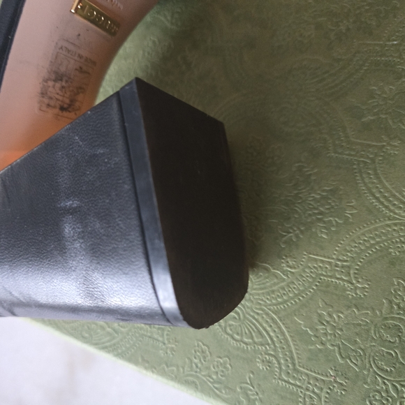 Gucci Black Leather Horsebit Sandals - Picture 6 of 9